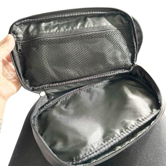 Original Penguin by Munsingwear Men's Black Faux Leather Travel Toiletry Bag OS - Picture 11 of 13